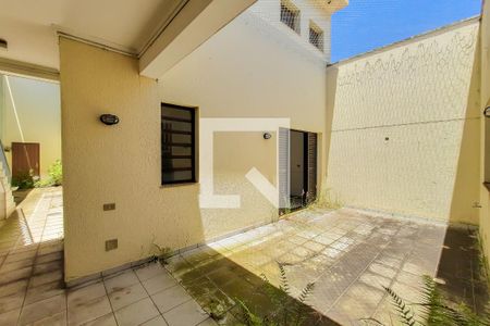 Casa à venda com 243m², 4 quartos e 3 vagasQuintal