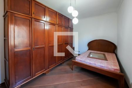 Casa à venda com 243m², 4 quartos e 3 vagasSuíte 2