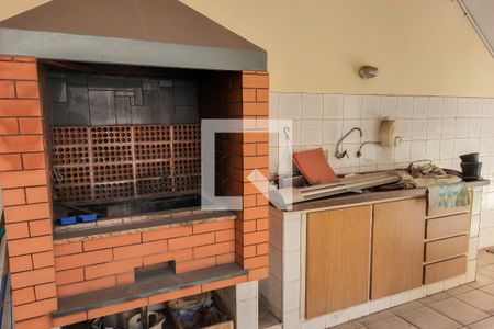 Casa à venda com 243m², 4 quartos e 3 vagasQuintal