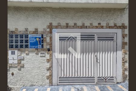 Casa à venda com 115m², 3 quartos e 1 vagaFachada