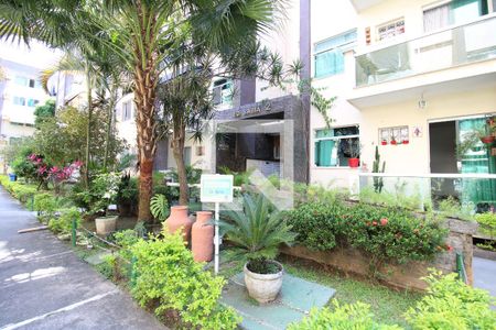 Apartamento para alugar com 55m², 2 quartos e 1 vagaÁrea Comum entrada do bloco