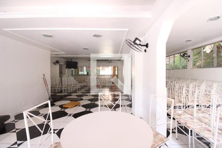 Apartamento para alugar com 55m², 2 quartos e 1 vagaÁrea Comum - Salão de Festas