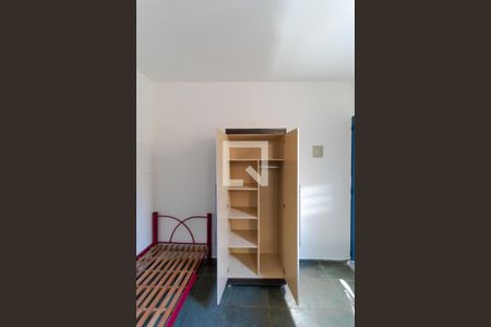 Studio para alugar com 25m², 1 quarto e sem vagaKitnet - Armário