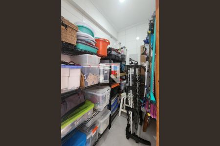 Apartamento à venda com 204m², 3 quartos e 3 vagasDepósito