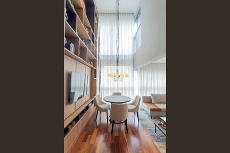 Sala de apartamento para alugar com 1 quarto, 67m² em Pinheiros, São Paulo
