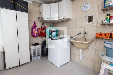 Casa à venda com 228m², 3 quartos e 3 vagasÁrea de serviço