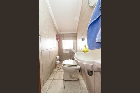 Casa à venda com 228m², 3 quartos e 3 vagasLavabo