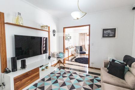 Casa à venda com 228m², 3 quartos e 3 vagasSala