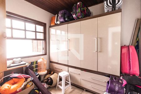 Casa à venda com 228m², 3 quartos e 3 vagasQuarto de serviço