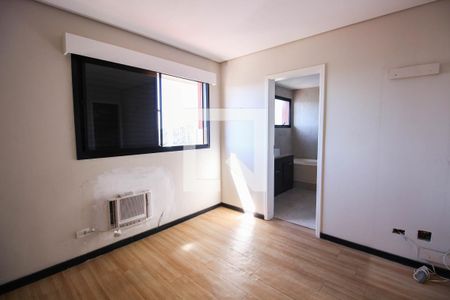 Suíte de apartamento à venda com 2 quartos, 134m² em Pinheiros, São Paulo