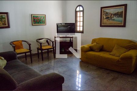 Sala de casa de condomínio para alugar com 3 quartos, 200m² em Vargem Grande, Rio de Janeiro