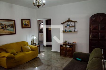 Sala de casa de condomínio para alugar com 3 quartos, 200m² em Vargem Grande, Rio de Janeiro