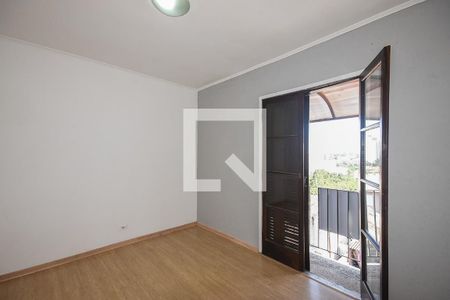 Quarto 2 de apartamento para alugar com 2 quartos, 56m² em Jardim Maria Rosa, Taboão da Serra