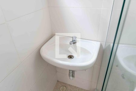 Banheiro de casa à venda com 1 quarto, 45m² em Santa Rosa, Niterói