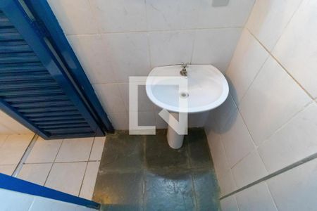 Banheiro de kitnet/studio para alugar com 1 quarto, 40m² em Cidade Universitária, Campinas