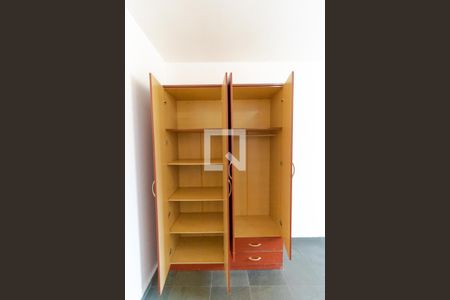 Quarto - Armário de kitnet/studio para alugar com 1 quarto, 35m² em Cidade Universitária, Campinas