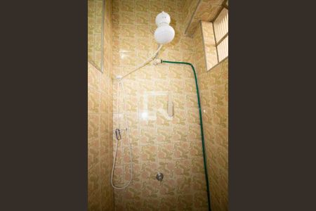 Apartamento à venda com 76m², 2 quartos e 1 vaga Apartamento à venda com 76m², 2 quartos e 1 vagaBanheiro