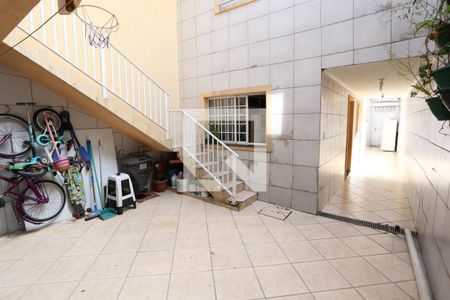 Casa para alugar com 400m², 3 quartos e 2 vagasQuintal
