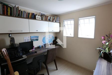 Casa para alugar com 400m², 3 quartos e 2 vagasEscritório