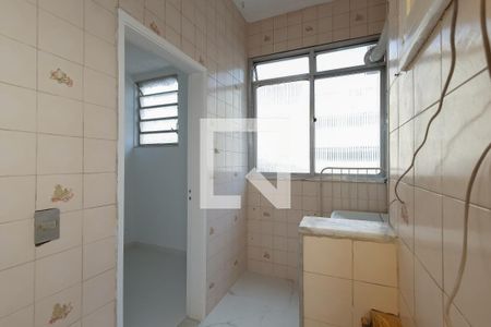 Apartamento à venda com 60m², 2 quartos e 1 vagaÁrea de Serviço