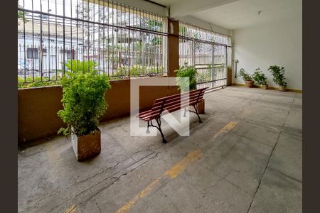 Apartamento à venda com 60m², 2 quartos e 1 vagaFachada e portaria