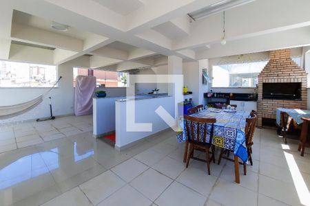 Apartamento à venda com 135m², 2 quartos e 2 vagas Apartamento à venda com 135m², 2 quartos e 2 vagasCobertura