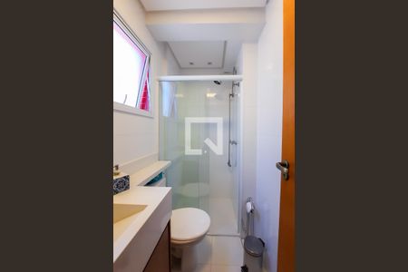 Apartamento à venda com 135m², 2 quartos e 2 vagas Apartamento à venda com 135m², 2 quartos e 2 vagasBanheiro da Suíte 1