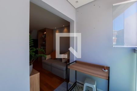 Apartamento à venda com 135m², 2 quartos e 2 vagas Apartamento à venda com 135m², 2 quartos e 2 vagasVaranda