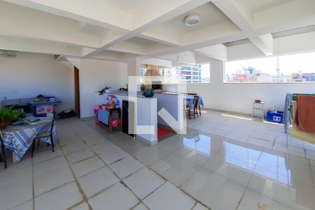 Apartamento à venda com 135m², 2 quartos e 2 vagas Apartamento à venda com 135m², 2 quartos e 2 vagasCobertura