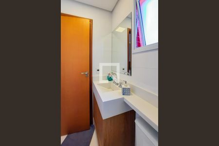 Apartamento à venda com 135m², 2 quartos e 2 vagas Apartamento à venda com 135m², 2 quartos e 2 vagasBanheiro da Suíte 1