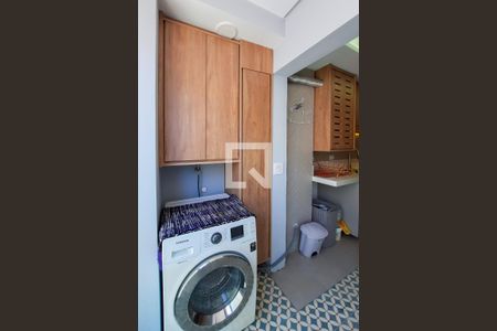 Apartamento à venda com 135m², 2 quartos e 2 vagas Apartamento à venda com 135m², 2 quartos e 2 vagasÁrea de Serviço