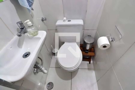 Casa à venda com 80m², 2 quartos e sem vagaBanheiro 2