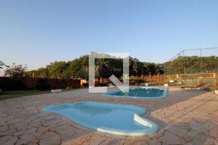 Casa de condomínio para alugar com 270m², 4 quartos e 4 vagasÁrea comum - Piscina