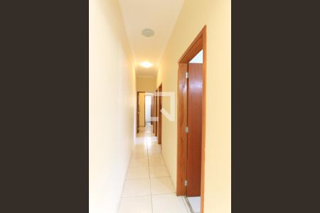 Corredor de casa para alugar com 3 quartos, 175m² em Loteamento Villa Branca, Jacareí