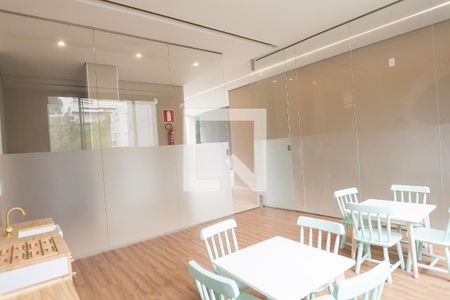 Apartamento à venda com 127m², 3 quartos e 3 vagas Apartamento à venda com 127m², 3 quartos e 3 vagasBrinquedoteca