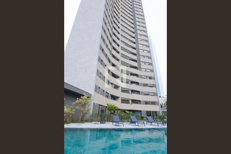 Apartamento à venda com 127m², 3 quartos e 3 vagas Apartamento à venda com 127m², 3 quartos e 3 vagasPiscina