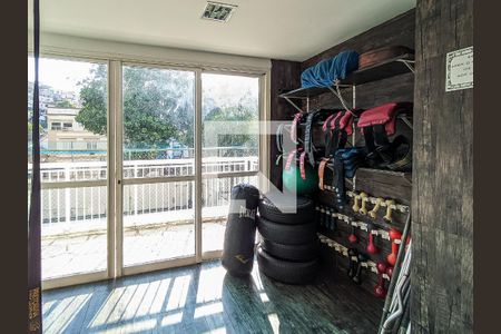 Apartamento à venda com 75m², 2 quartos e 1 vaga Apartamento à venda com 75m², 2 quartos e 1 vagaÁrea comum - Academia