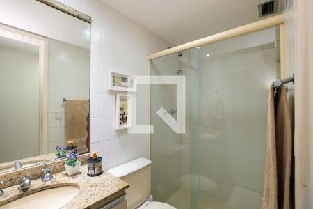 Apartamento à venda com 75m², 2 quartos e 1 vaga Apartamento à venda com 75m², 2 quartos e 1 vagaBanheiro Corredor