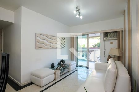 Apartamento à venda com 75m², 2 quartos e 1 vaga Apartamento à venda com 75m², 2 quartos e 1 vagaSala