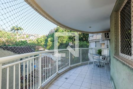 Apartamento à venda com 75m², 2 quartos e 1 vaga Apartamento à venda com 75m², 2 quartos e 1 vagaVaranda da Sala