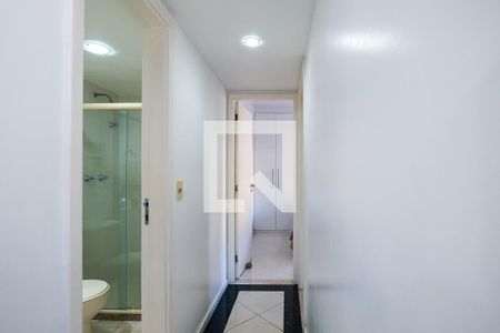 Apartamento à venda com 75m², 2 quartos e 1 vaga Apartamento à venda com 75m², 2 quartos e 1 vagaCorredor