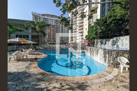 Apartamento à venda com 75m², 2 quartos e 1 vaga Apartamento à venda com 75m², 2 quartos e 1 vagaÁrea comum - Piscina
