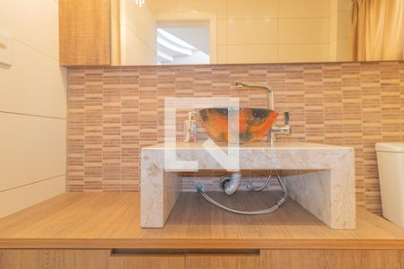 Casa de condomínio à venda com 429m², 5 quartos e 2 vagas Casa de condomínio à venda com 429m², 5 quartos e 2 vagasLavabo