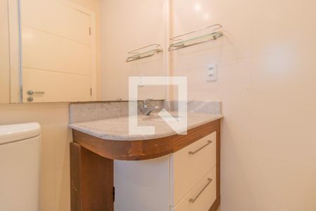 Casa de condomínio à venda com 429m², 5 quartos e 2 vagas Casa de condomínio à venda com 429m², 5 quartos e 2 vagasBanheiro da Suíte 1