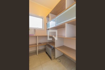 Casa de condomínio à venda com 429m², 5 quartos e 2 vagas Casa de condomínio à venda com 429m², 5 quartos e 2 vagasDepósito