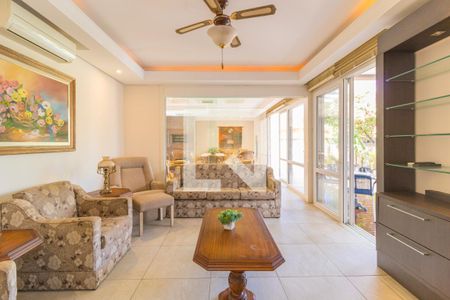 Casa de condomínio à venda com 429m², 5 quartos e 2 vagas Casa de condomínio à venda com 429m², 5 quartos e 2 vagasSala 2