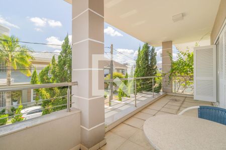 Casa de condomínio à venda com 429m², 5 quartos e 2 vagas Casa de condomínio à venda com 429m², 5 quartos e 2 vagasQuarto Suíte 2-Varanda