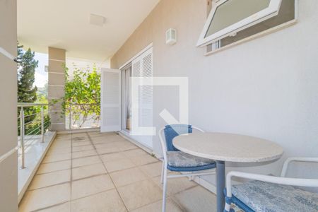 Casa de condomínio à venda com 429m², 5 quartos e 2 vagas Casa de condomínio à venda com 429m², 5 quartos e 2 vagasQuarto Suíte 2-Varanda