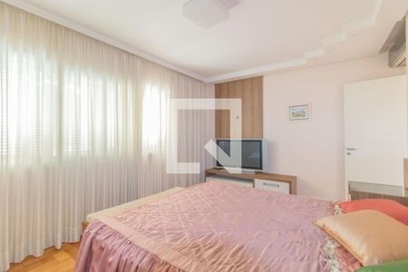 Casa de condomínio à venda com 429m², 5 quartos e 2 vagas Casa de condomínio à venda com 429m², 5 quartos e 2 vagasQuarto 1