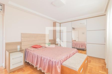 Casa de condomínio à venda com 429m², 5 quartos e 2 vagas Casa de condomínio à venda com 429m², 5 quartos e 2 vagasQuarto 1